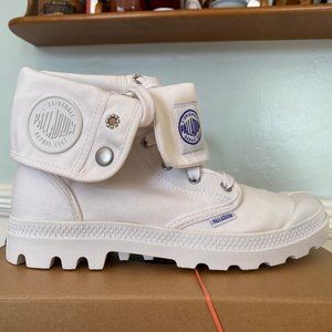 Palladium Baggy Women’s 39.5 (8) white/surf canvas